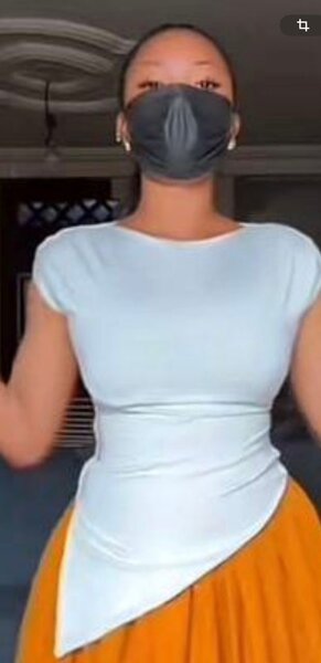 Masque en cuir noir pour femme