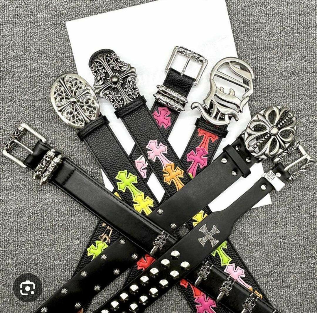 Ceinture en cuir design croix