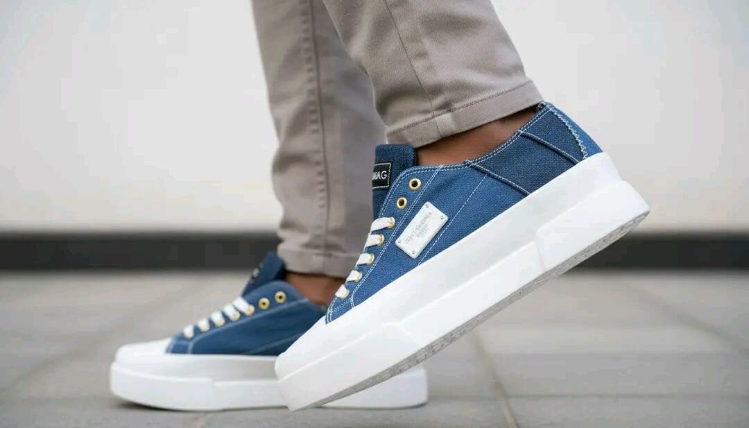 Dolce Gabbana en toile bleue