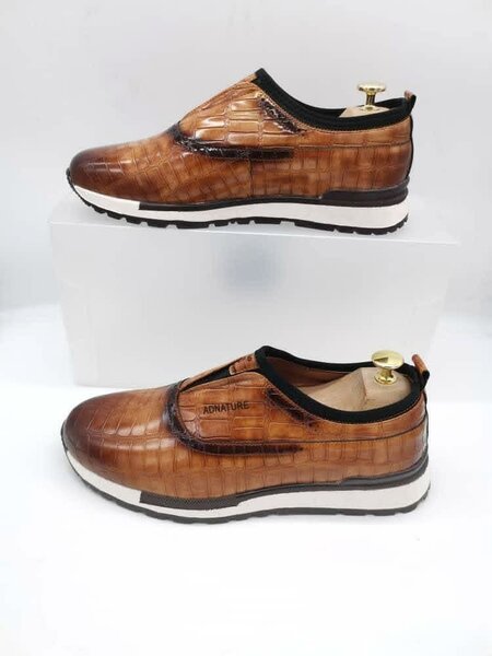 Chaussures en cuir crocodile