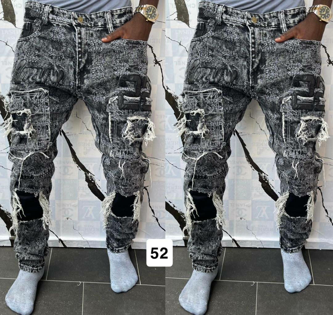 Jeans déchirés tendance homme