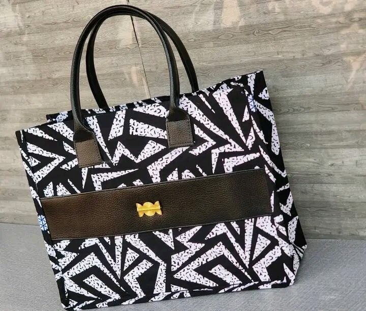 Sac fourre-tout chic motifs géométriques