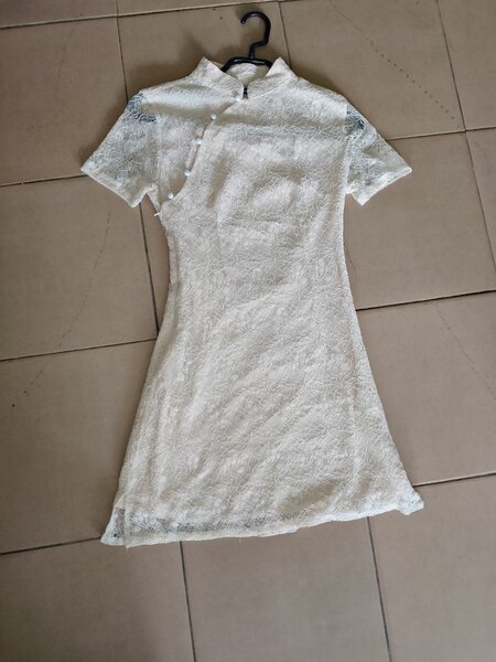 Robe dentelle blanche