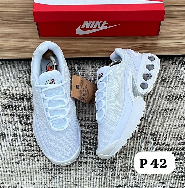 *Nike AIR Max  DN