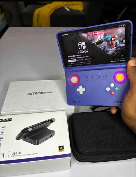 Console portable Retroid Flip