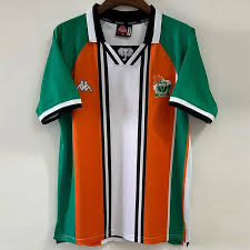 Maillot de football coloré