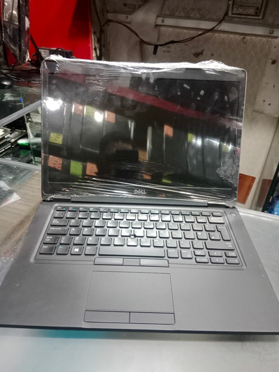Dell 5490 Laptop
