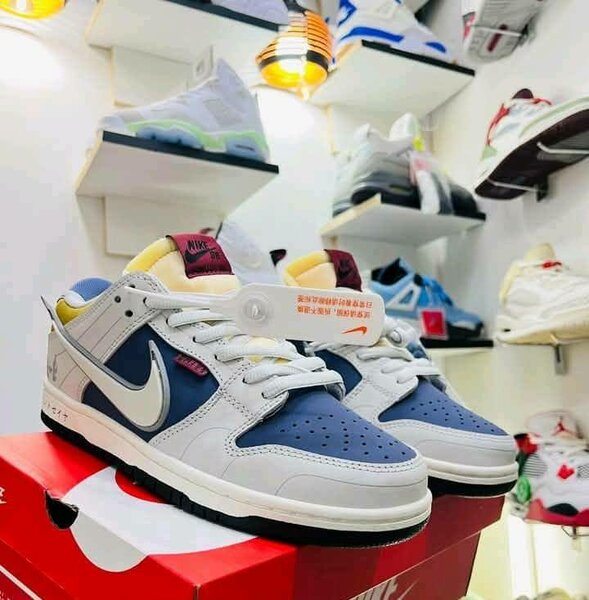 NIKE SB