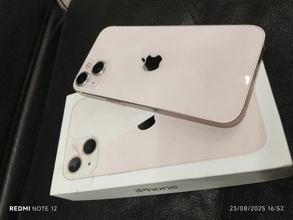 iPhone 13 (128Go) très propre