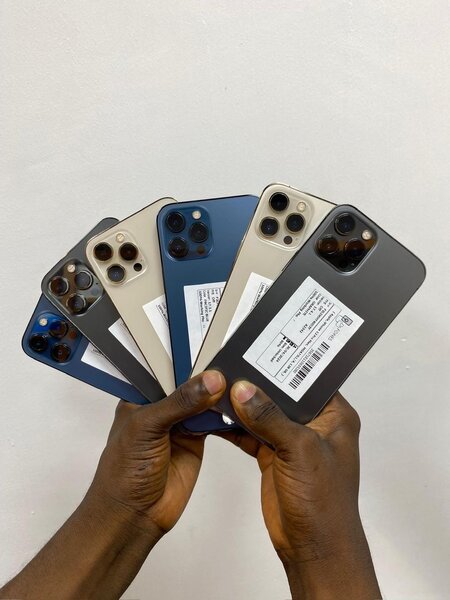 iPhone 13pro max 256gig Bh90%