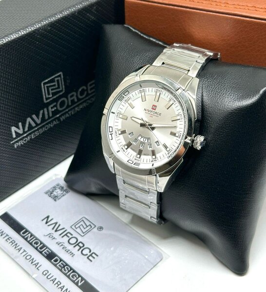 Montre NAVIFORCE pour Hommes