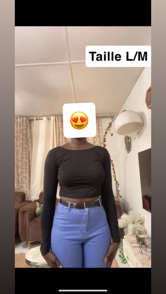 T-shirt noir manches longues