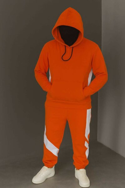 Ensemble de survêtement moderne