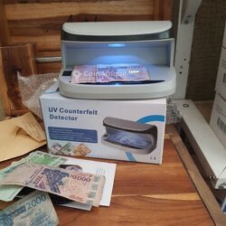 Détecteur de faux billets rechargeables