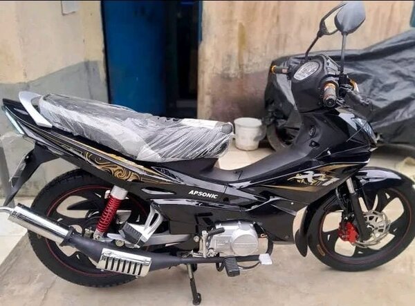 Moto Apsonic élégante 125cc