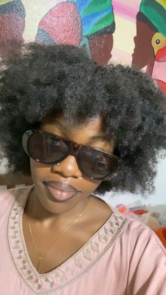 LUNETTES DE SOLEIL MODERNES