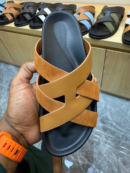 Sandales en cuir chic