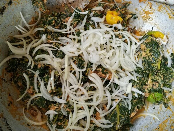 Riz parfumé avec légumes