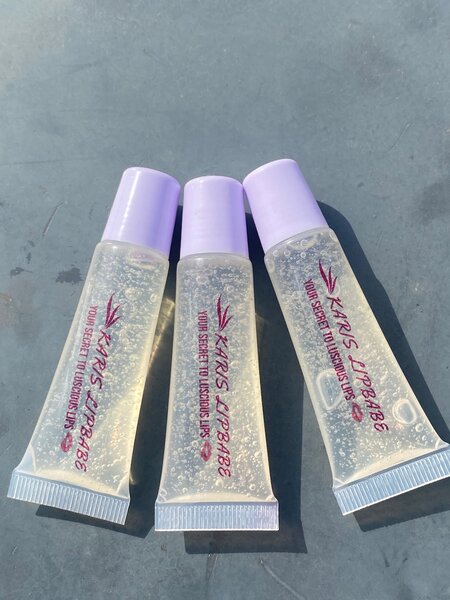 Squeeze tube lip gloss