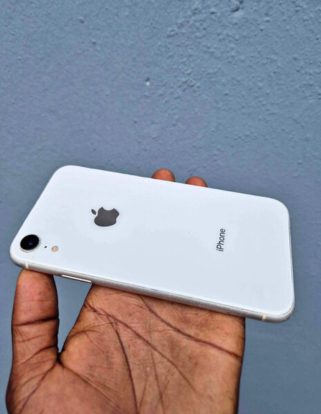 iPhone XR Blanc Débloqué