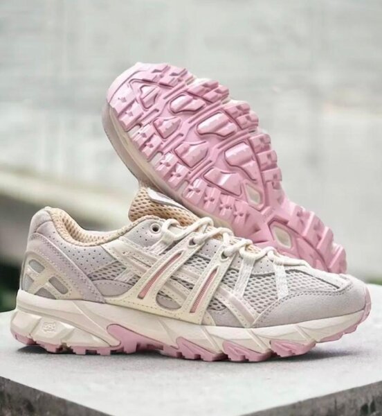 Baskets de Sport Rose et Beige