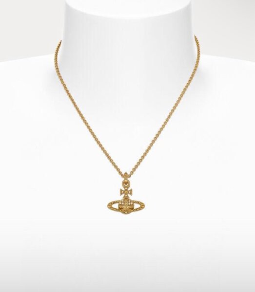 Chaînes plaquée vivienne West