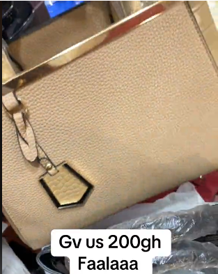 Women's bag with a square shape in beige color