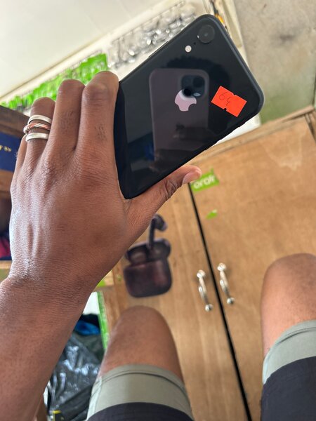 iPhone noir débloqué