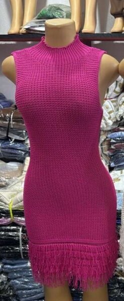 Robe en maille à franges