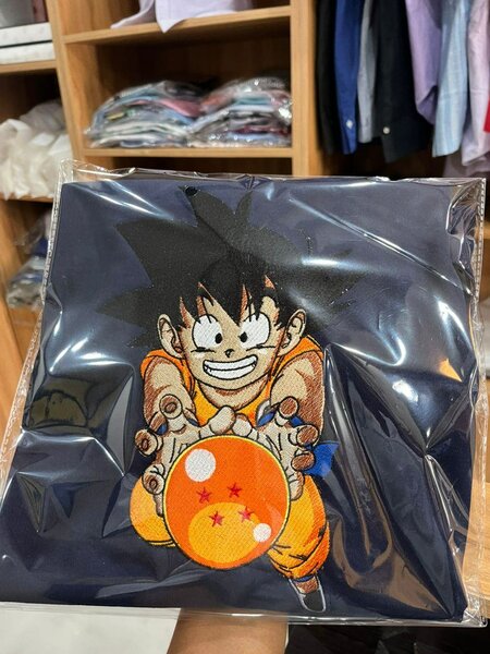 T-shirt brodé personnalisé