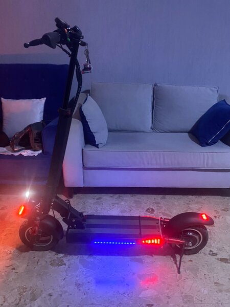 Trottinette électrique LED