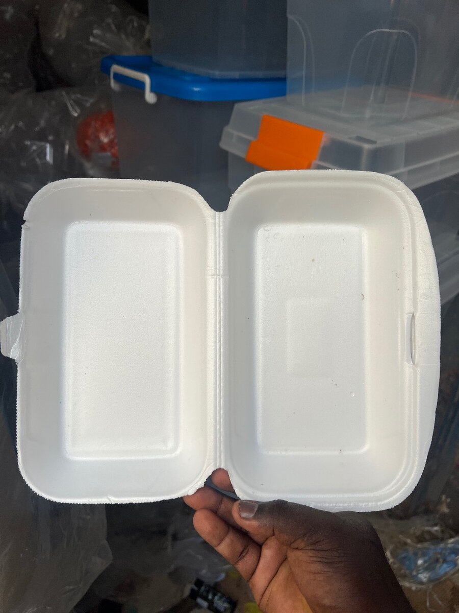 Contenants alimentaires jetabl