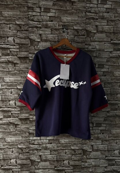 T-shirts tendance Eclipse