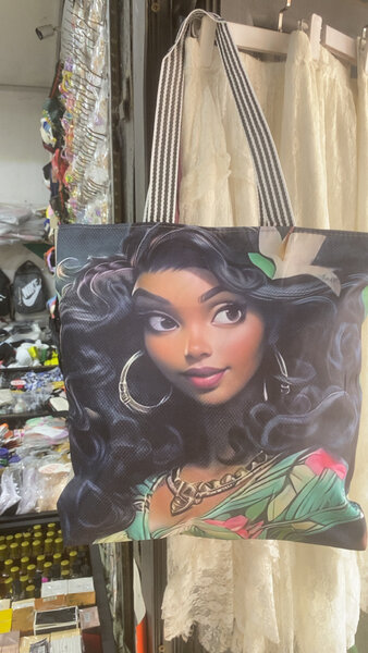 Sac cabas avec motif artistique