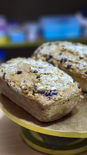 Banana, carrots cake baked chips doughnuts nuts
