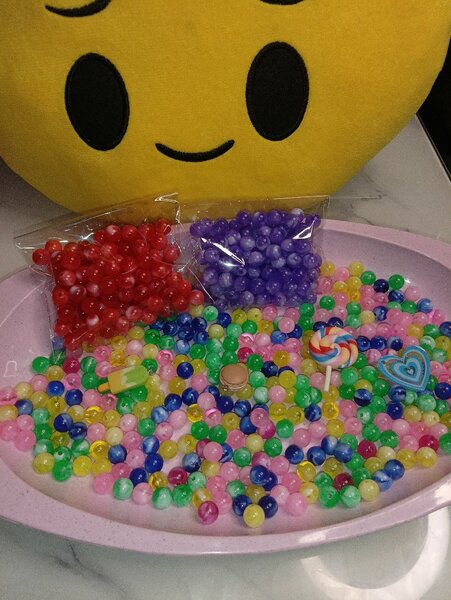 Confection de bracelets perles