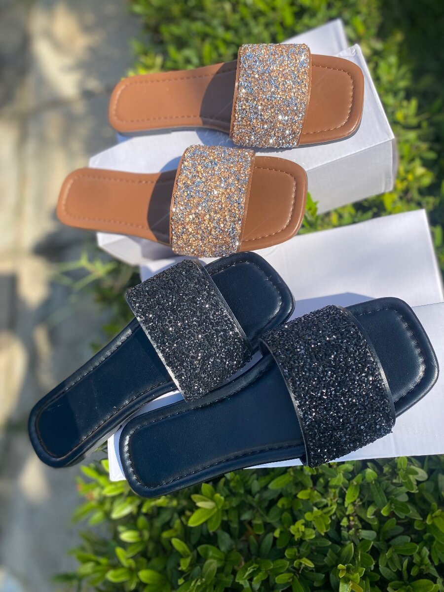 Ladies Easy wear slides
