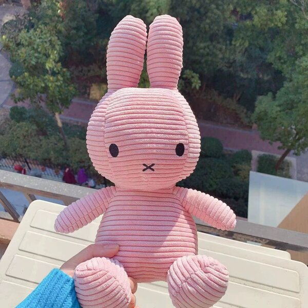 Peluche lapin rose