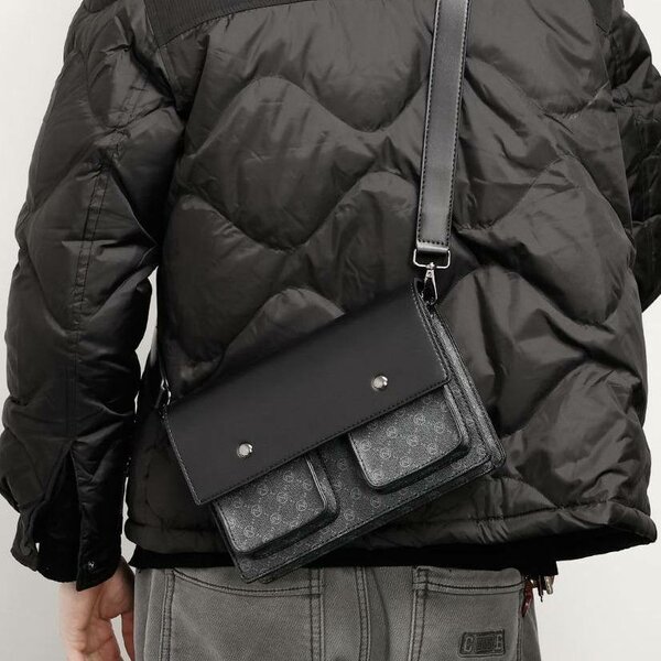 Sac bandoulière noir en Cuir