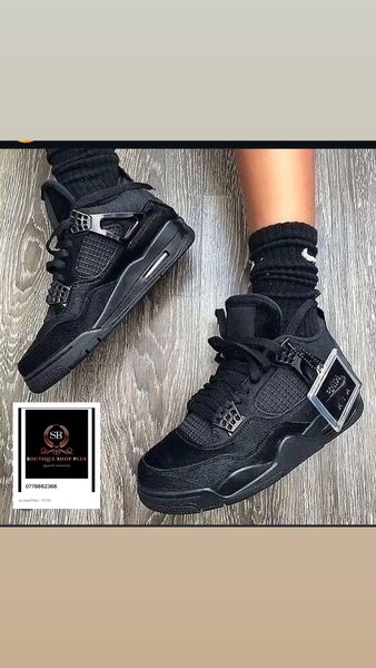 Basket air Jordan 4 authentique avec sa boîte