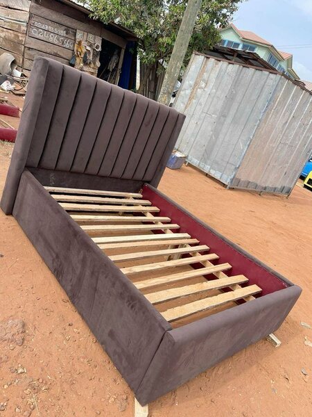 Lit avec rangement simili cuir marron