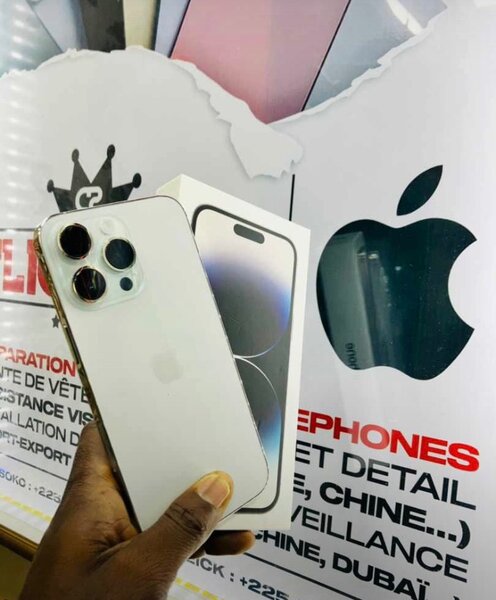 14Pro Max desceller il y'a une semaine dispo avec le cart 