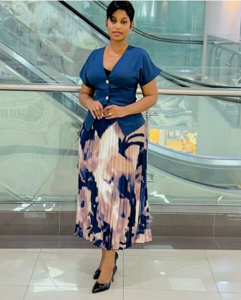 Jupe mi-longue plissée pour femme