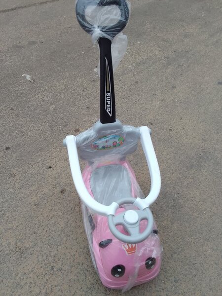 Voiturette Rose Pour Enfants