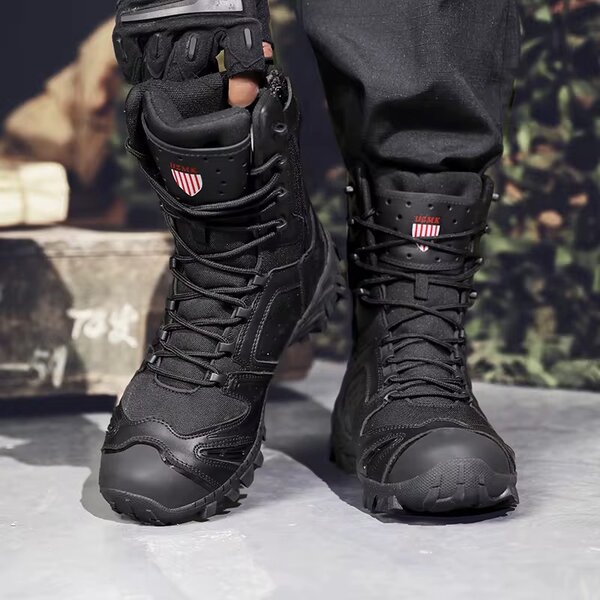 Bottes tactiques noires résistantes