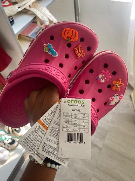 Pink Bayaband crocs