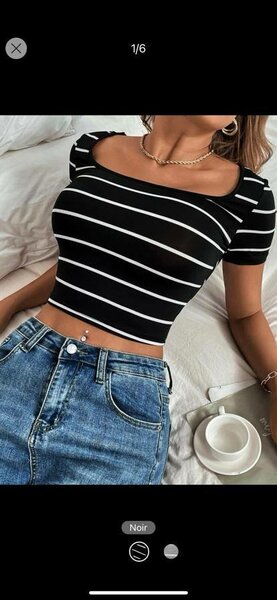 Top court rayé noir