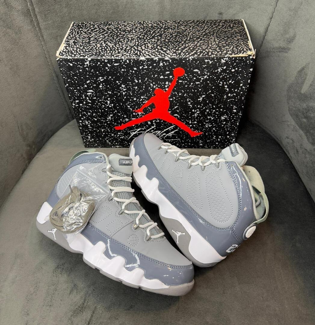 AIR JORDAN 9