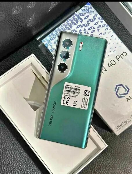 TECNO Camon 40 Pro