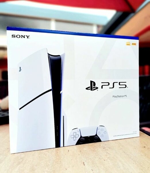 PLAY STATION 5   STANDARD